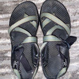 Women’s chacos size 6.5 with straps